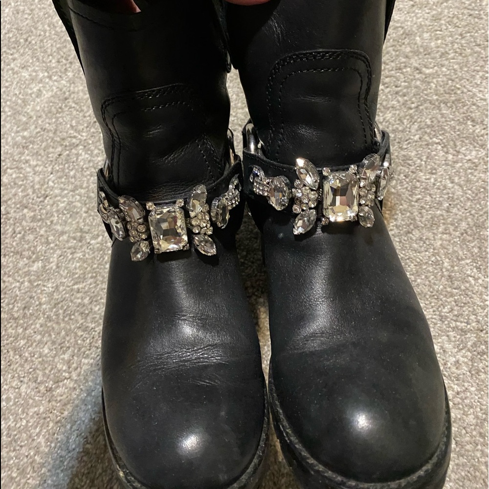 Studded moto boot